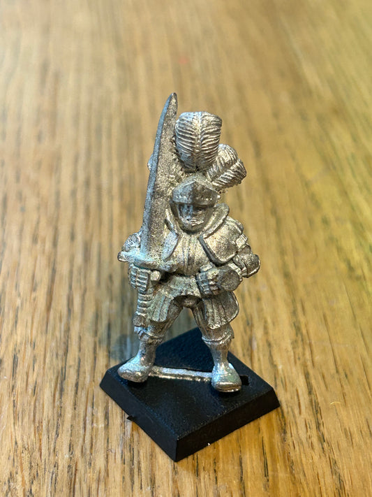 Warhammer Fantasy Old World reiksguard with great sword