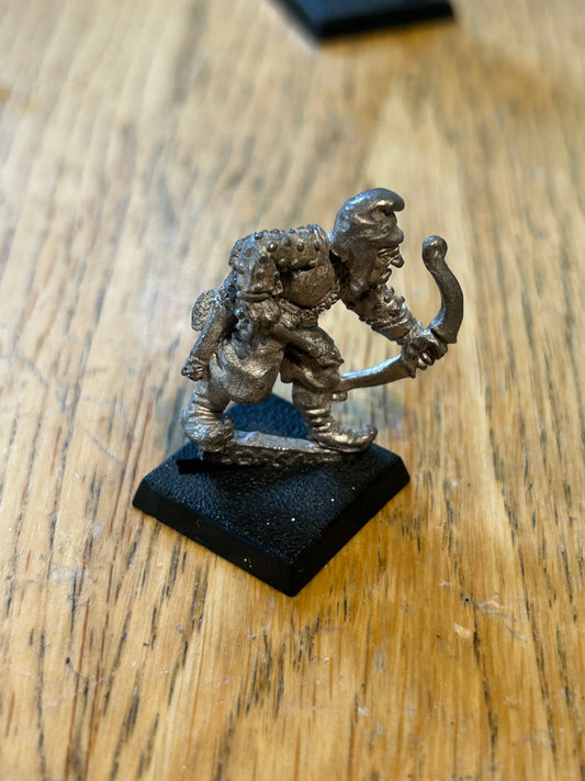 Citadel ME-71 (02) w. Bow Corsairs of Umbar Metal Miniature Slotta