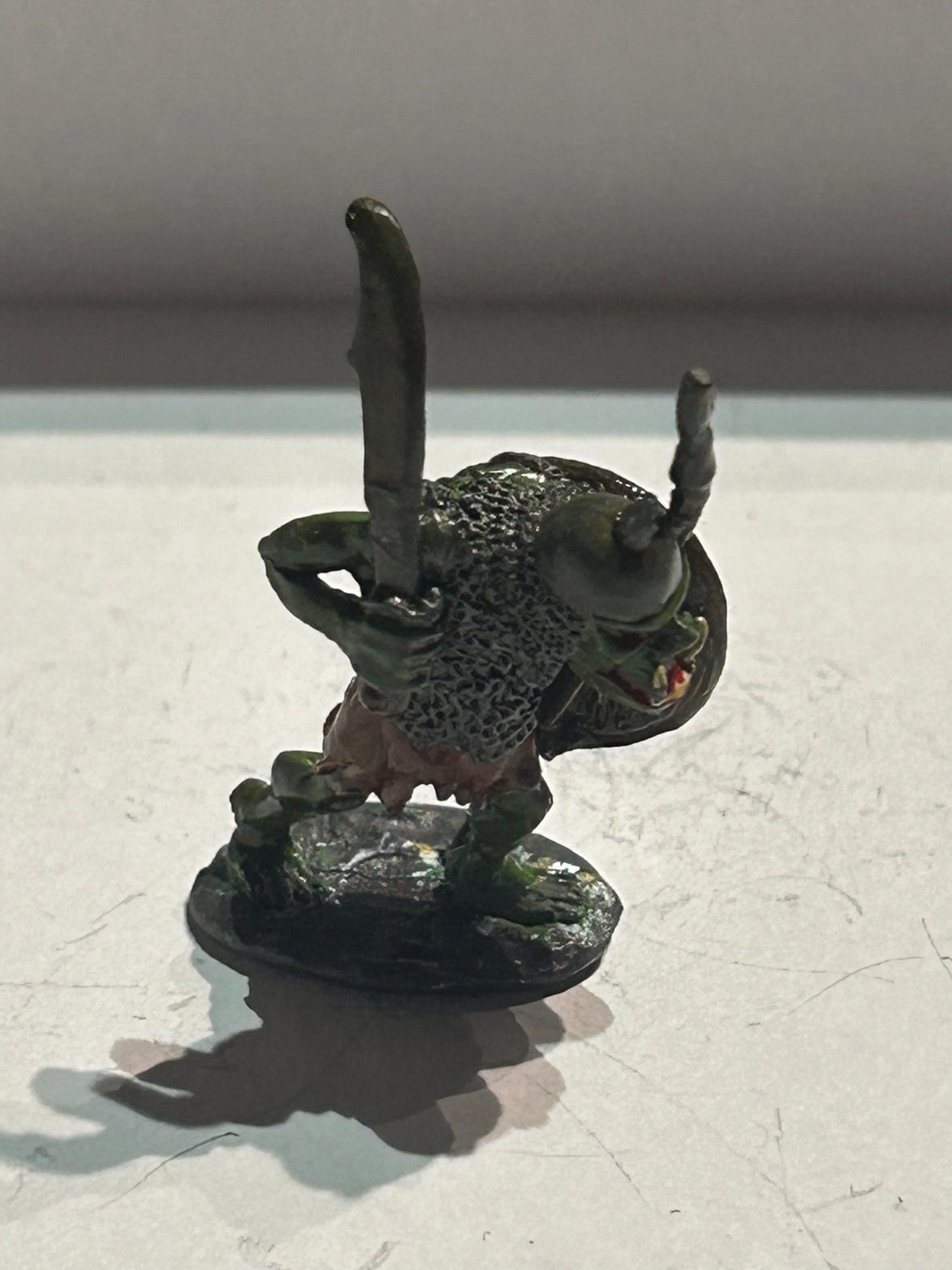 Citadel - Pre Slotta - Warhammer - C15 armoured Orc 1984 Fantasy tribes orcs FTO3 orc advancing with sword and shield