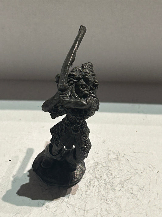Citadel Games Workshop C09 Dark Elves Witch Elf Female Berserker Two-handed GW
