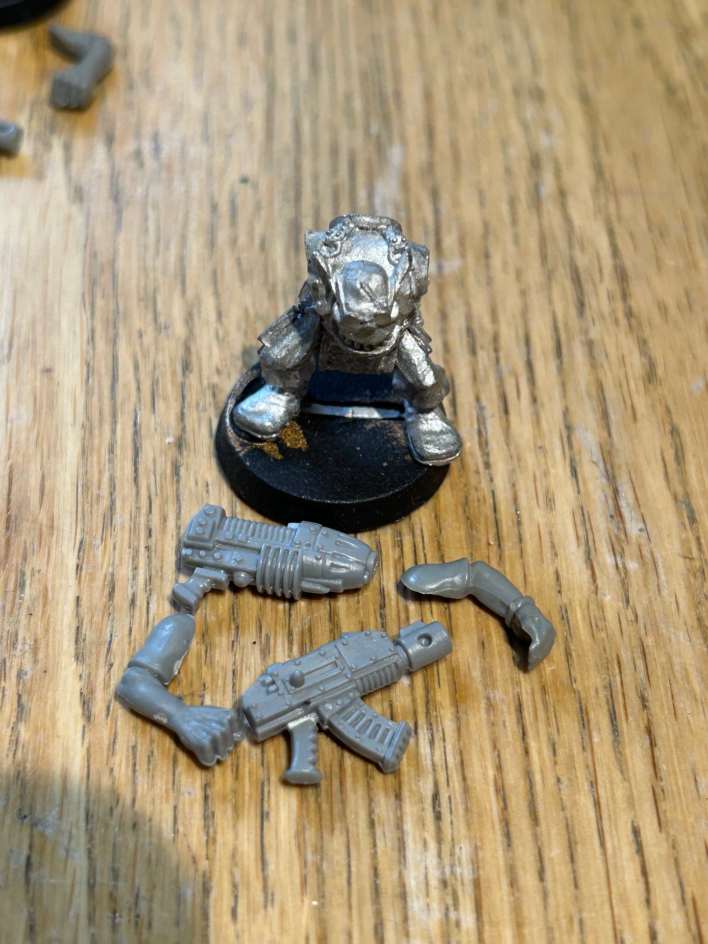 Warhammer 40k converted (arm removed) ork painboy