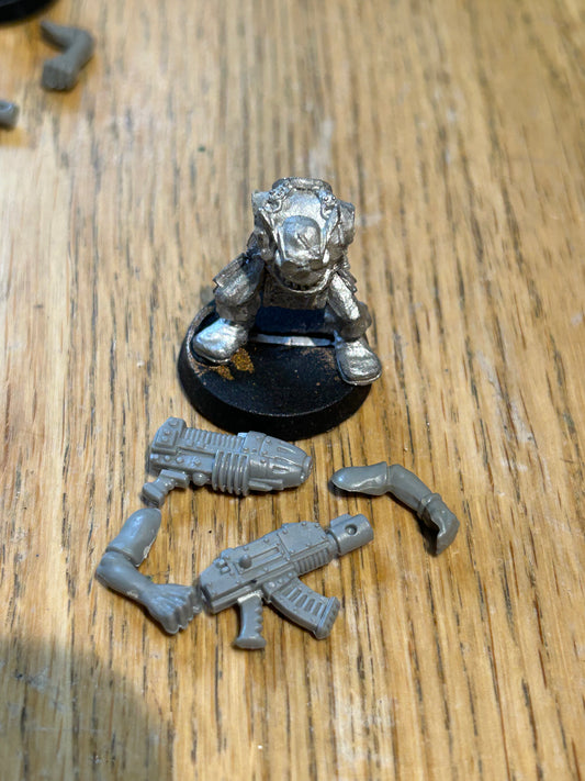 Warhammer 40k converted (arm removed) ork painboy