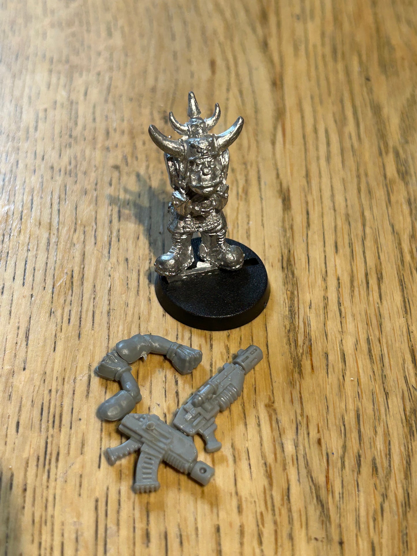 Warhammer 40k - Orks, Classic Rogue Trader - Goff Orc Skarboy, Skar Boy