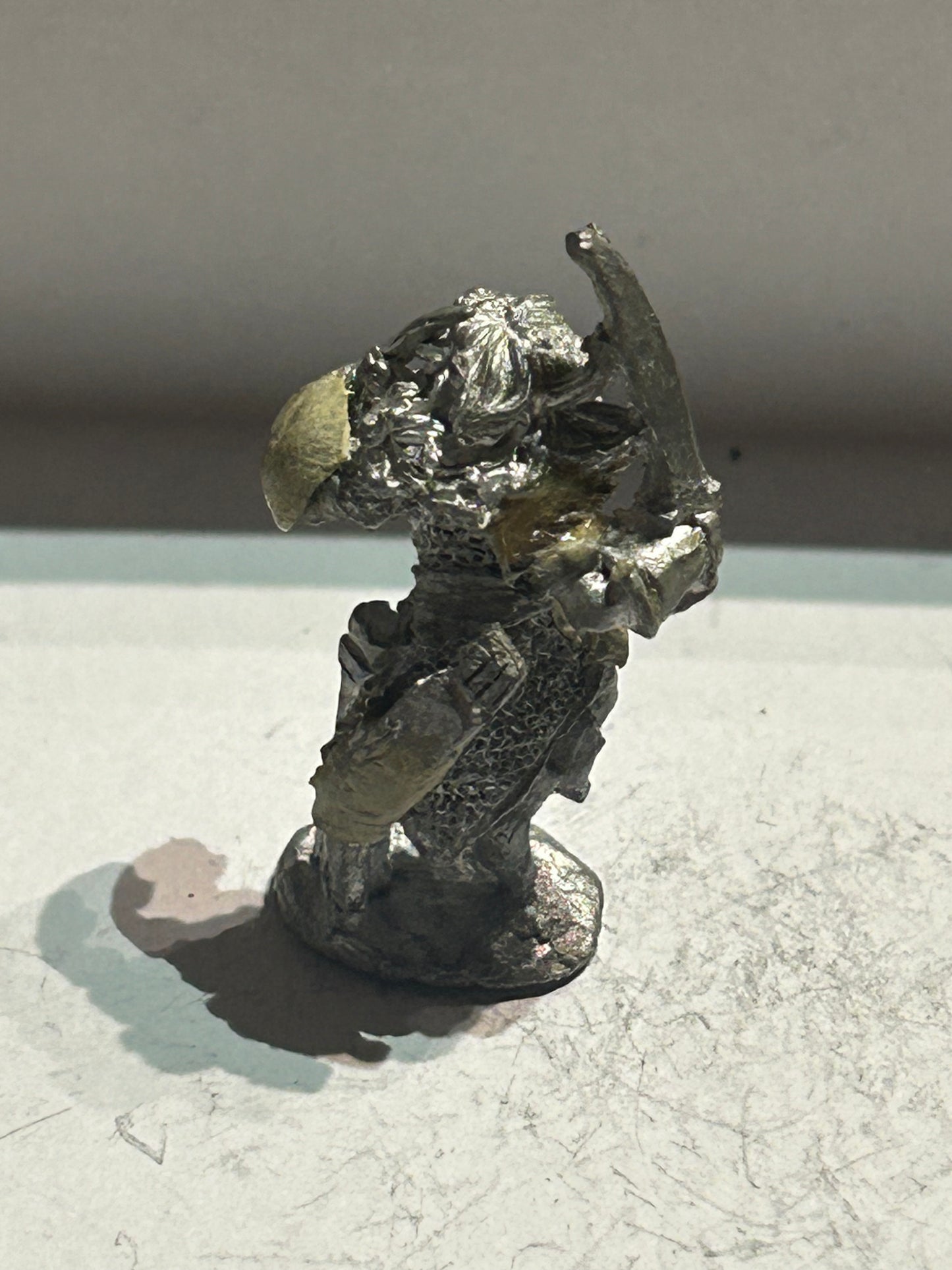 Citadel Games Workshop C09 Dark Elves Witch Elf Female Fanatic w/ sword and dagger