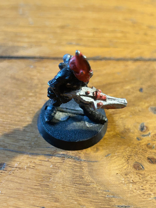 Rogue Trader Warhammer 40k Eldar Guardian standard Bearer (missing standard)