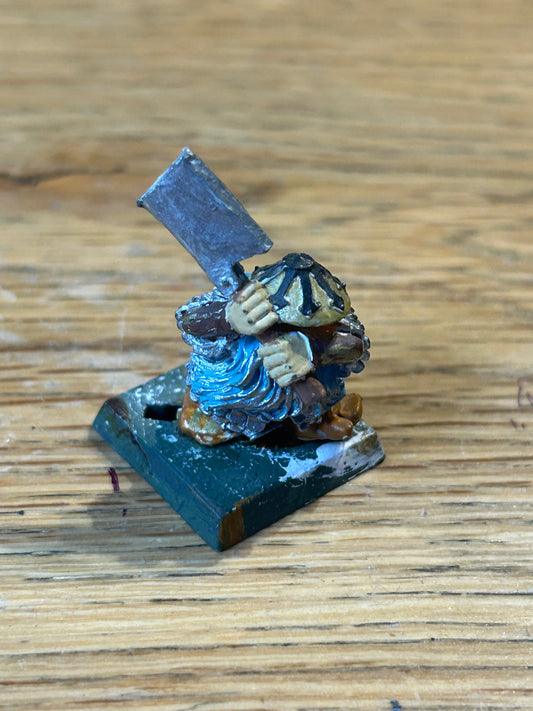 Warhammer fantasy marauder miniatures chaos dwarfs CD 2 Chaos Helmet, w. Two-Handed Axe (MM90/1c)