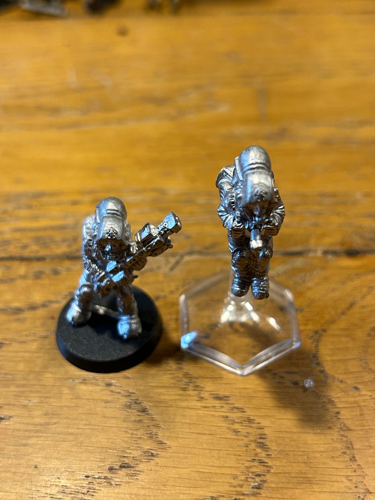 Warhammer 40000 Rogue Trader Era 1988 - Iron Claw IC2003 Jump Troops Tpr. Worf and Yael
