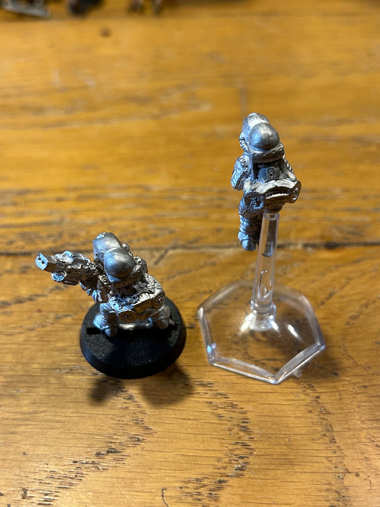 Warhammer 40000 Rogue Trader Era 1988 - Iron Claw IC2003 Jump Troops Tpr. Worf and Yael
