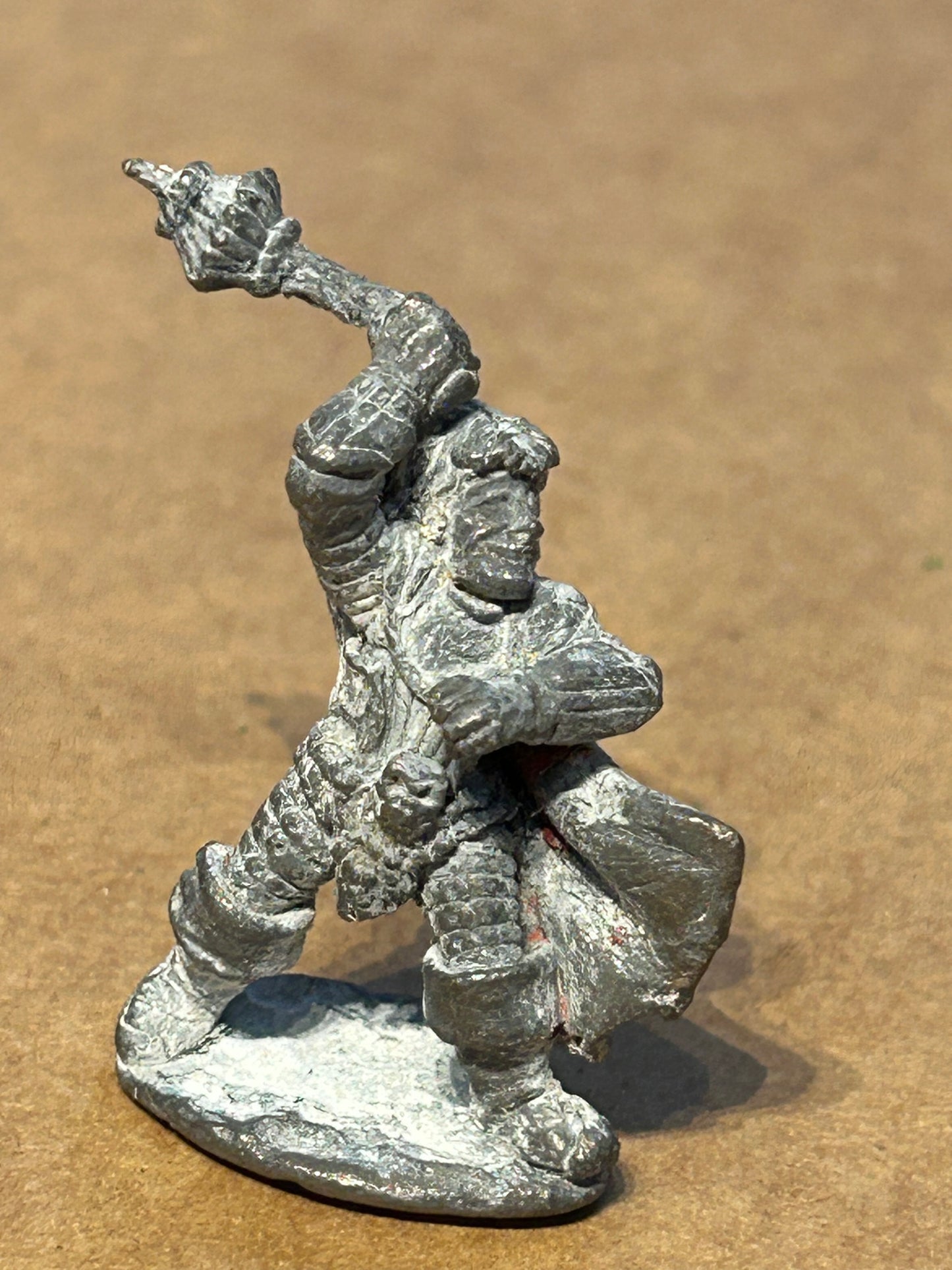 Games Workshop Citadel WF6 Chaotic General Manager Attacking with Mace Scarce