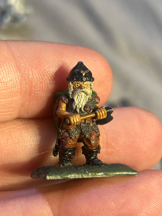 Denizen miniatures dwarf with axe  (5 available)