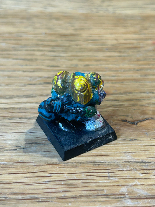 Warhammer fantasy marauder miniatures chaos dwarfs CD 14
Helmet, w. Ball & Chain
(MM90/4b)