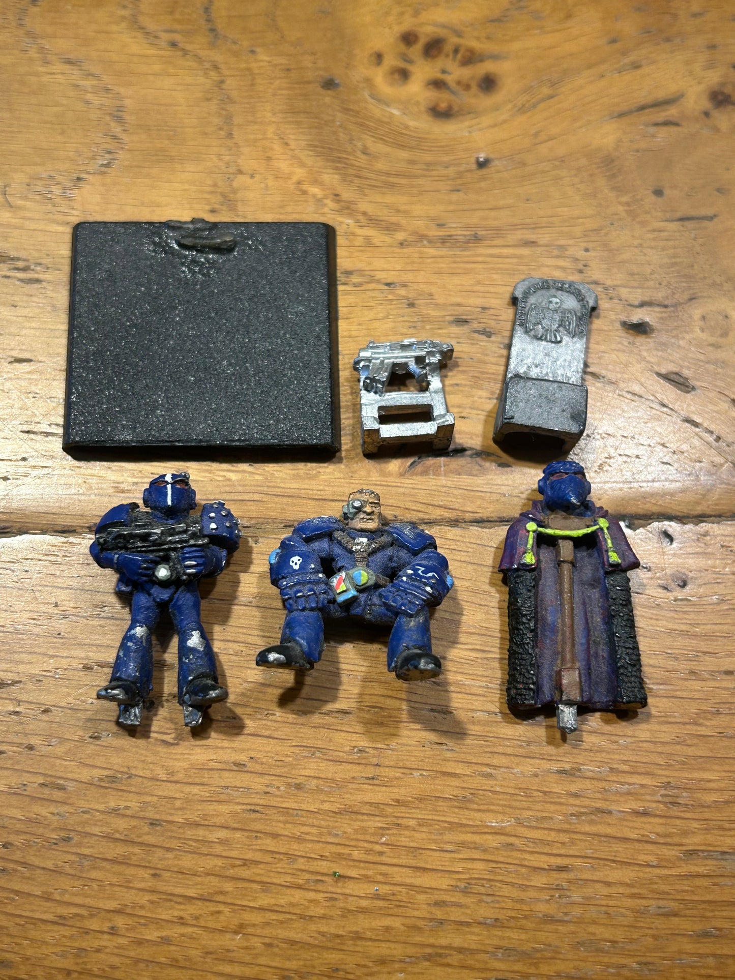 4104 Imperial Commander Marneus Calgar on Throne Rogue Trader Warhammer 40k