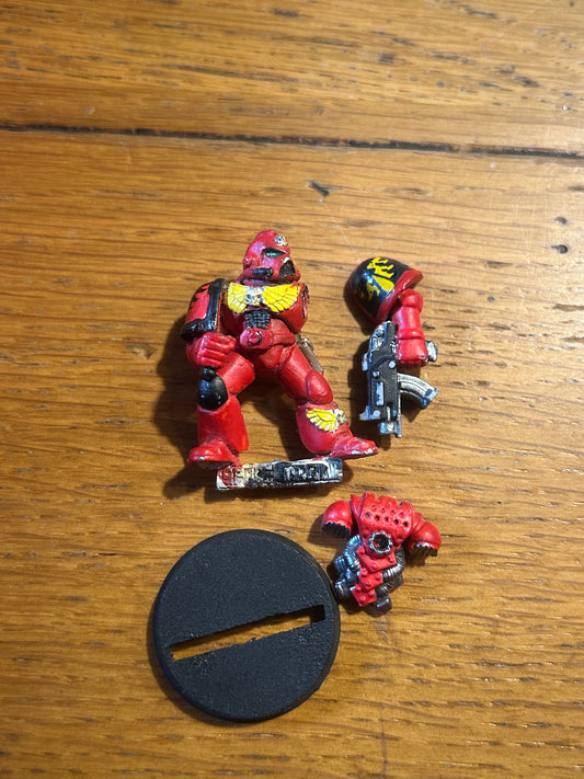 Warhammer 40k second edition metal tactical marine with plastic arms and backpack