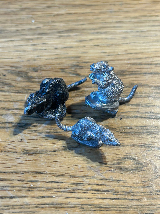 Warhammer fantasy metal skaven giant rats x3 (2 citadel and 1 harlequin)