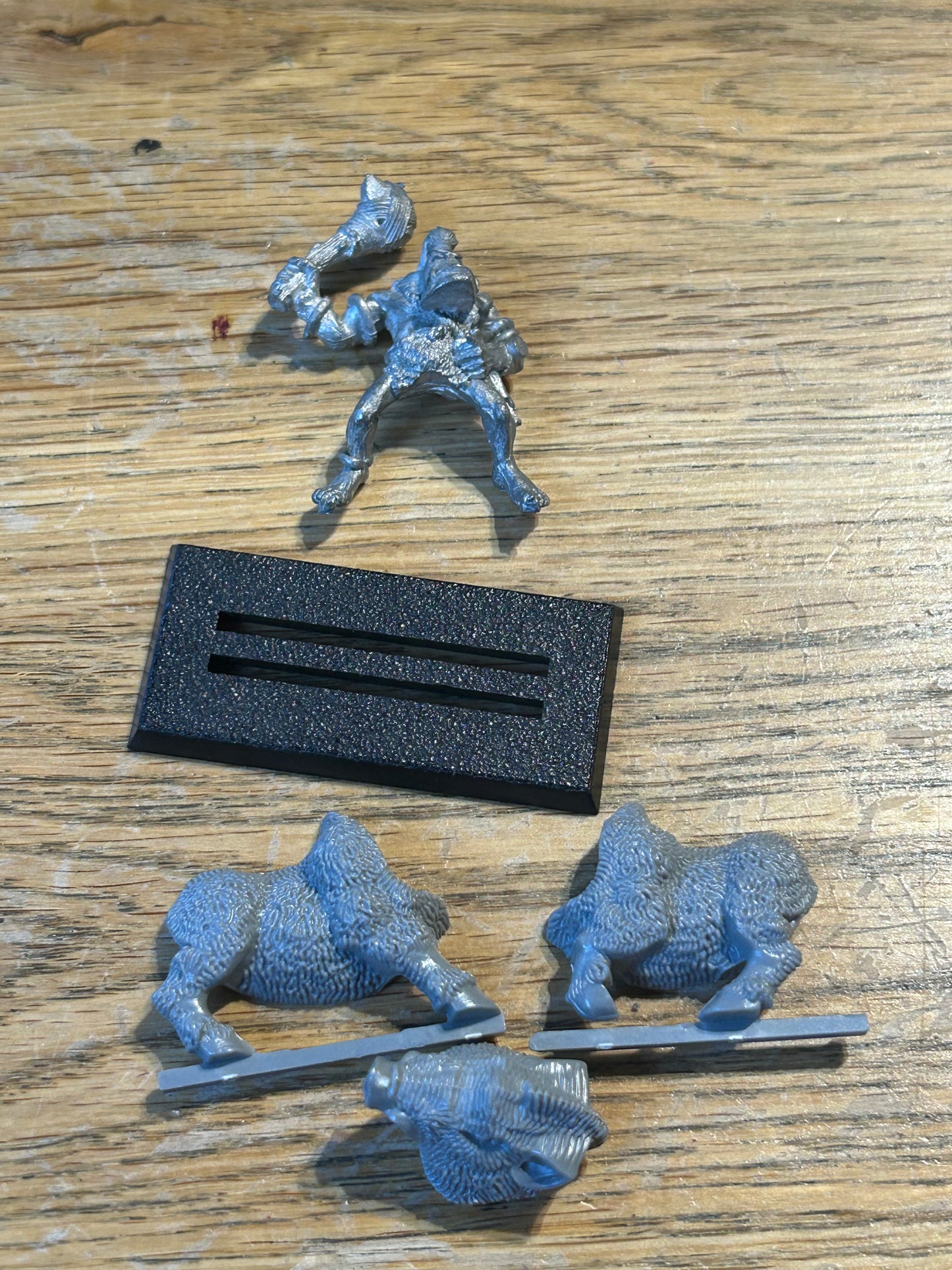 Warhammer Fantasy Battles Old World Savage Orc Boar Boy with club Games Workshop