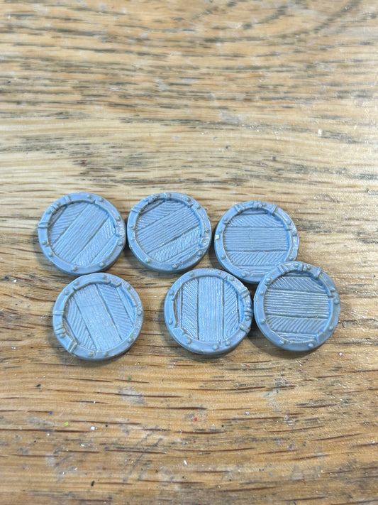 Warhammer fantasy round shields x6