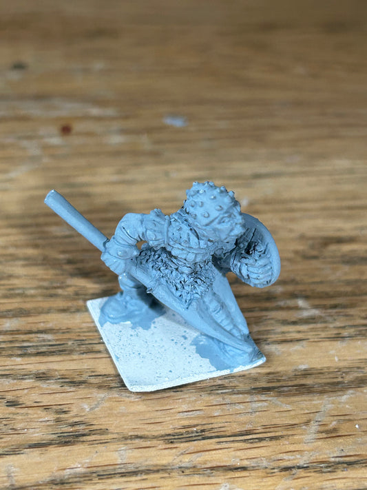 Half Orc of Saruman with spear  ME43 Citadel 1986 metal warhammer fantasy (no tab)