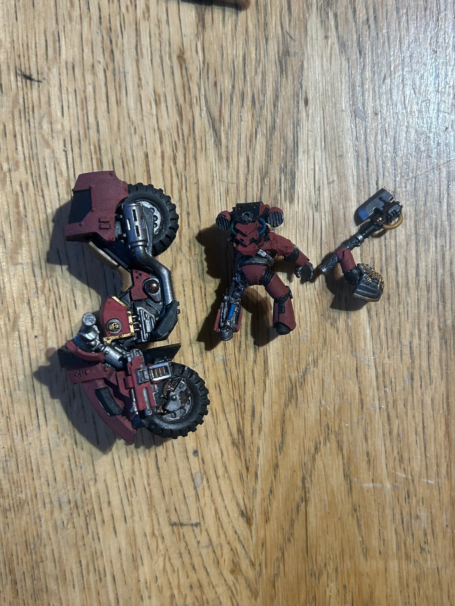 Warhammer 40k space marine outrider bike forgeworld