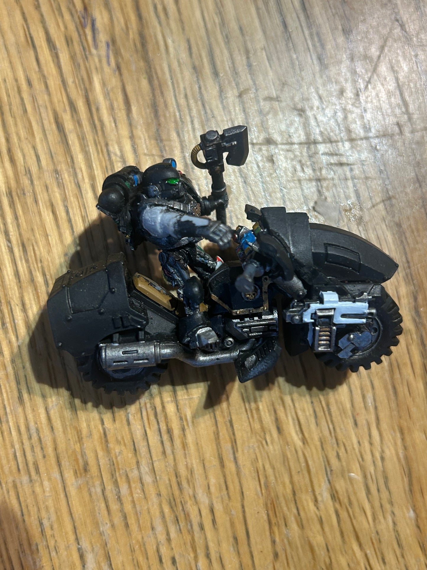 Warhammer 40k space marine outrider bike forge world