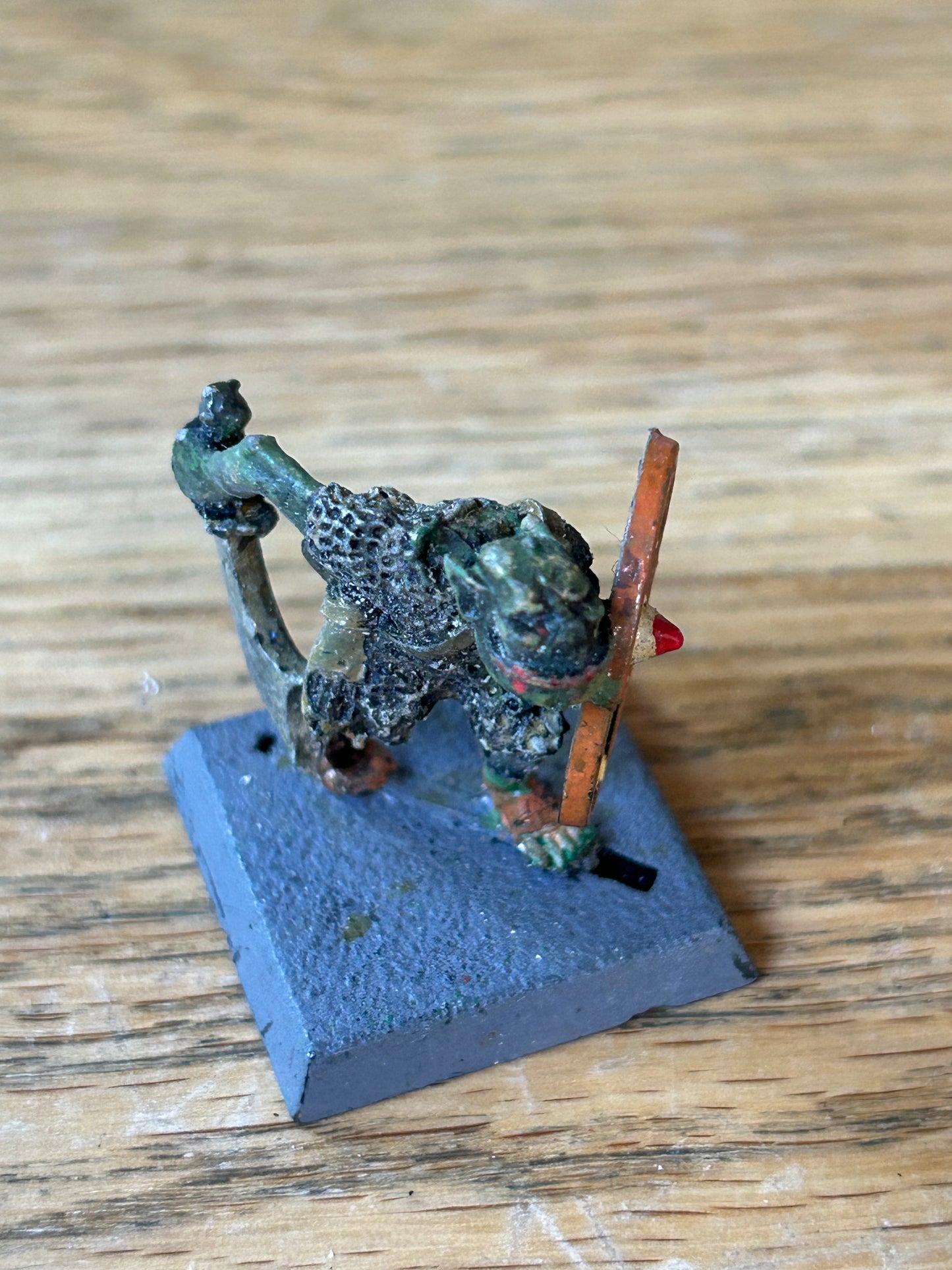 Citadel Warhammer 80s LOTR ME42 Orc of the White Hand with sword