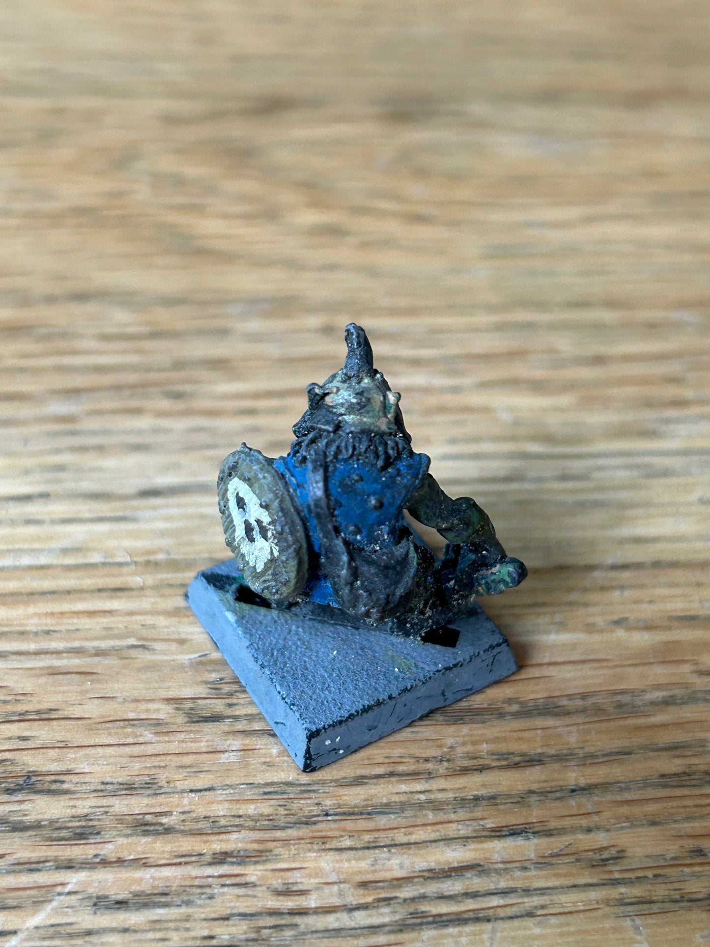 Warhammer Fantasy ME41 Goblin warg rider on foot Lord of the rings