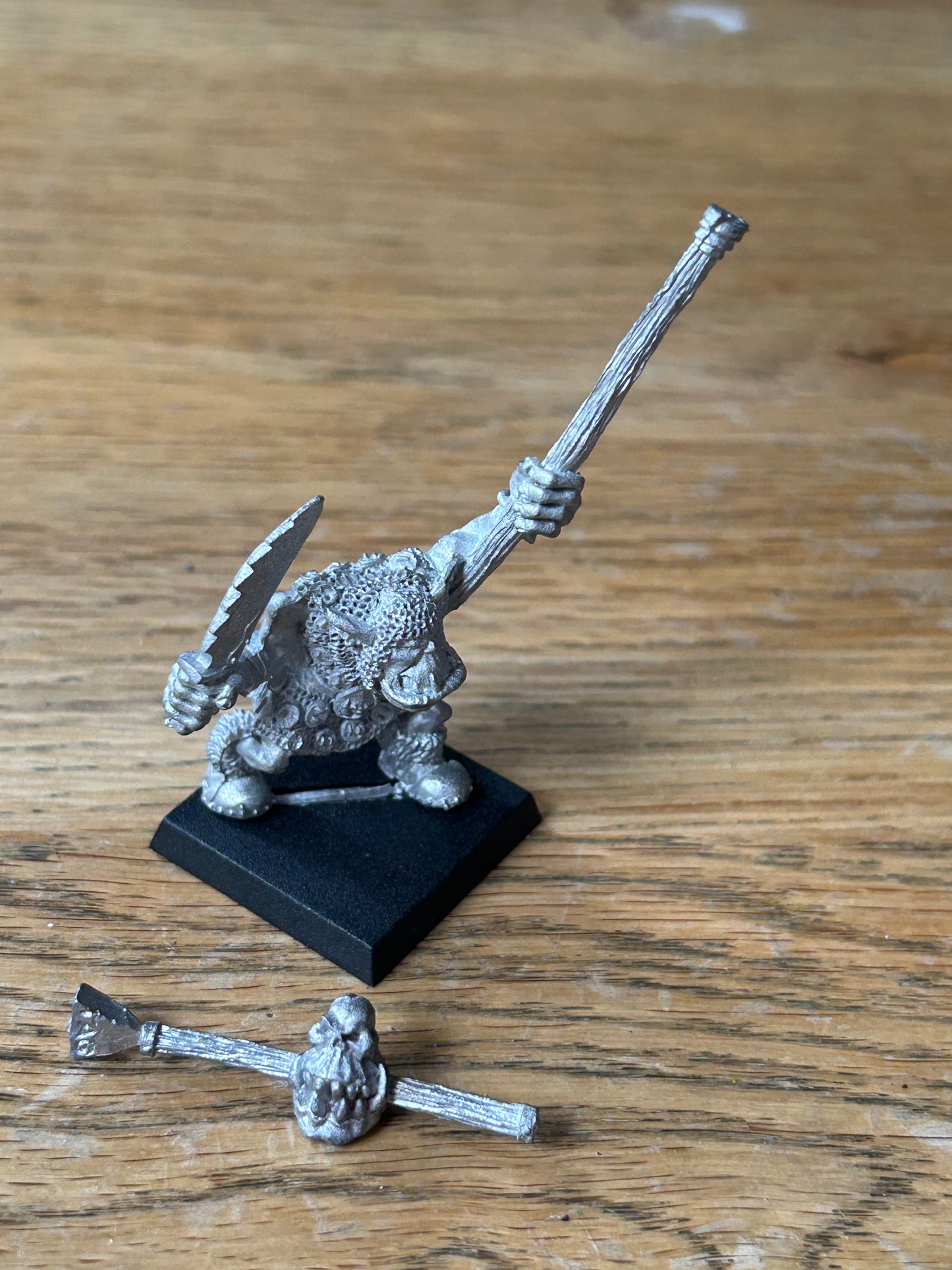 Warhammer fantasy orcs orc standard bearer