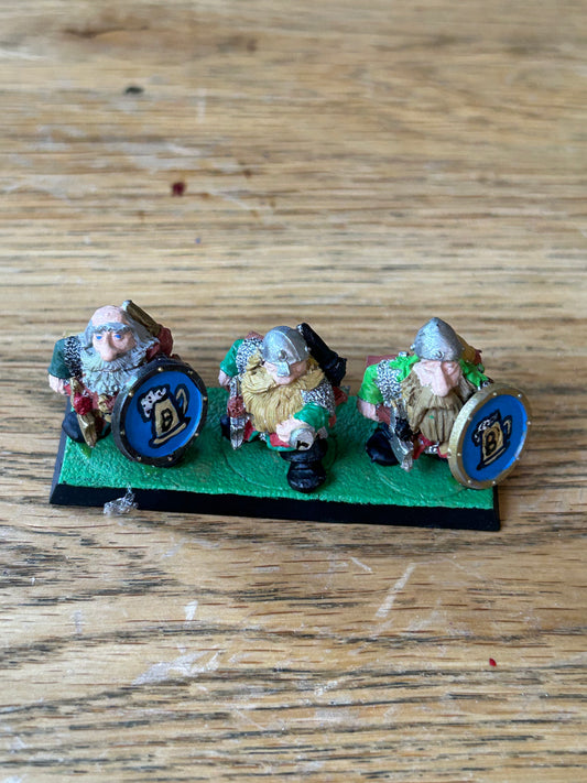 Warhammer fantasy dwarfs bugman’s rangers dwarf trooper x3 on regimental base