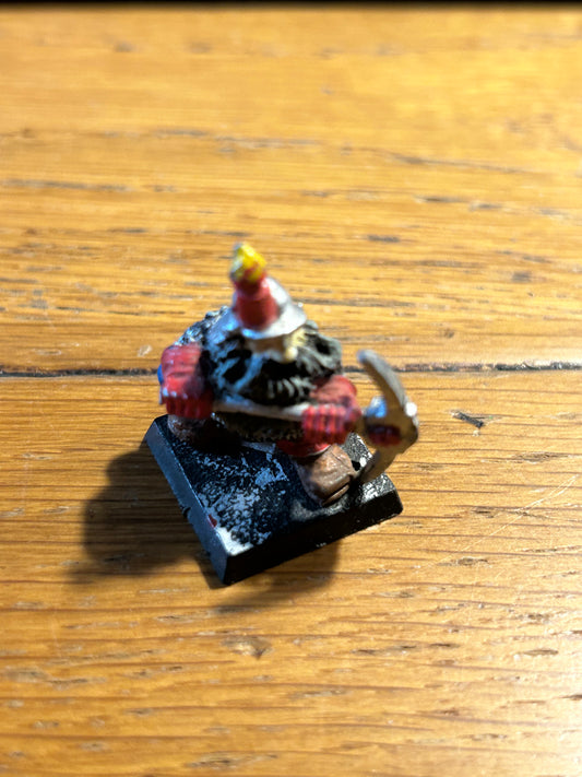 Warhammer fantasy dwarf miner