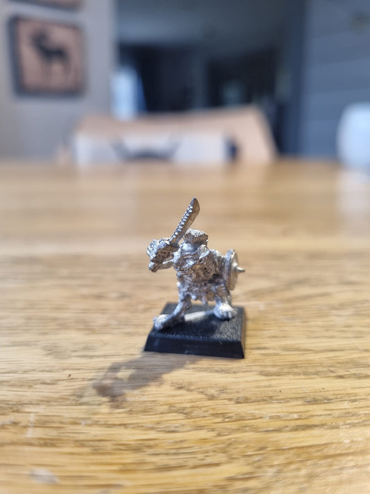 Citadel Miniatures Warhammer fantasy C12 Goblins leg ripper 1985 (2 available)