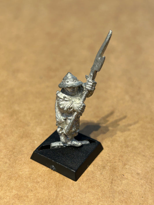 Citadel F2 Fighters Gaston Spearer Men at Arms Bretonnian Games Workshop Fighter