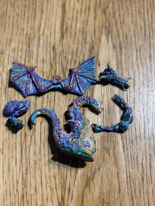 Warhammer fantasy citadel blue dragon (missing one leg)