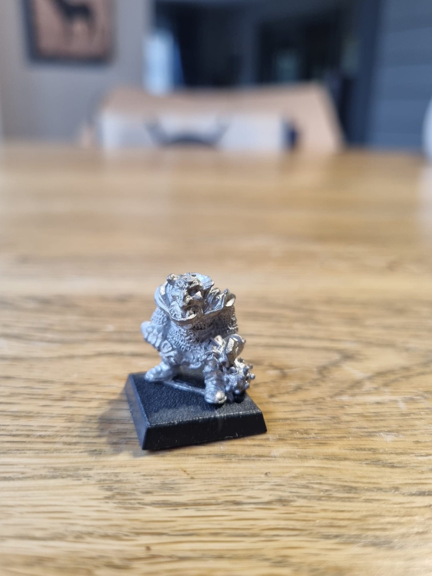 Warhammer fantasy iron claw goblin with flail
