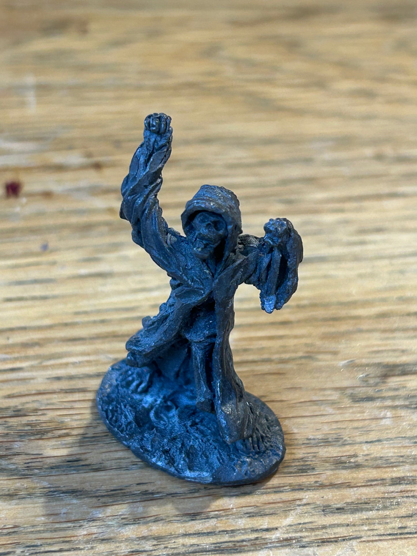 Warhammer fantasy c17 skeleton robed arms raised
