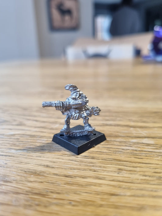Warhammer fantasy iron claw goblin javelin or spear