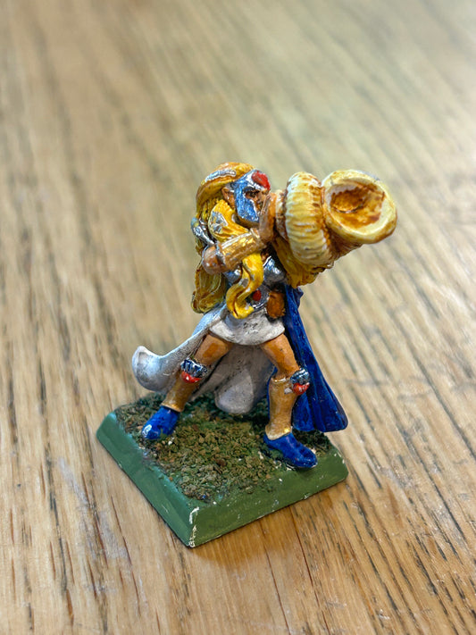 Warhammer Fantasy High Elf Maiden Guard Horn Blower Musician - Metal