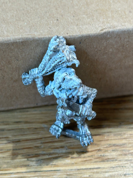 Vintage Skaven 'Skurge Hooknet, Gutter Runner w. Dagger & Net 1' C47 1980s Metal