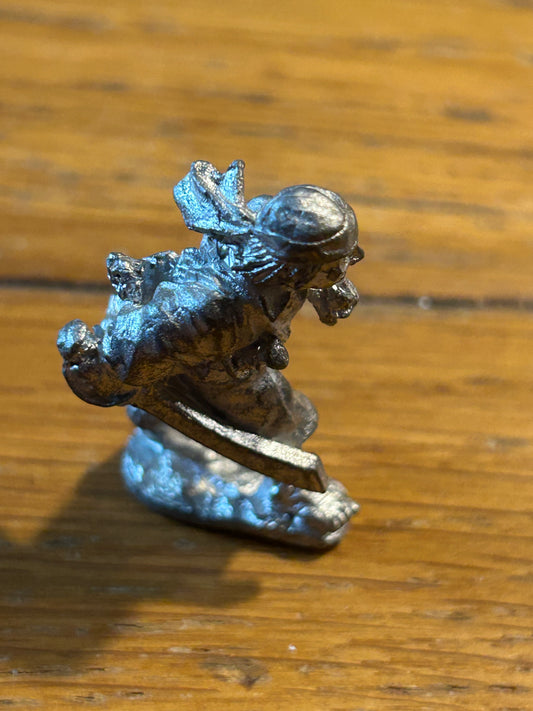 Foundry casting of Citadel Warhammer 80s pre-slotta C04 Thief Pirate Rogue