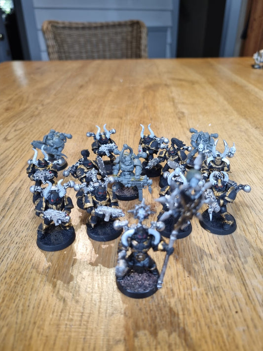 Warhammer 40k chaos space marines plastic space marine squad (14 models)