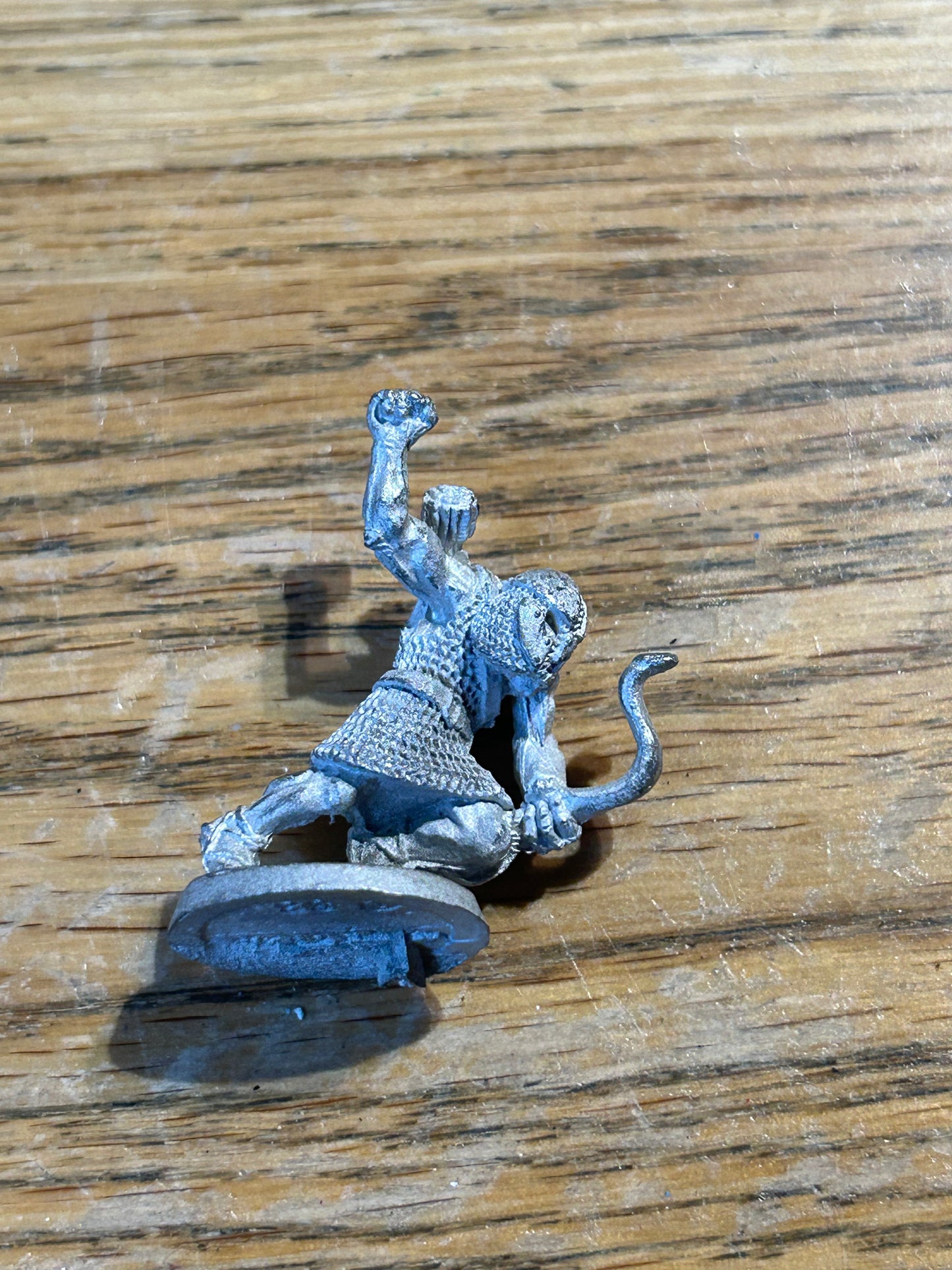 51-0132: Orc Bowman, Advancing, Armored Helmet
 ral partha