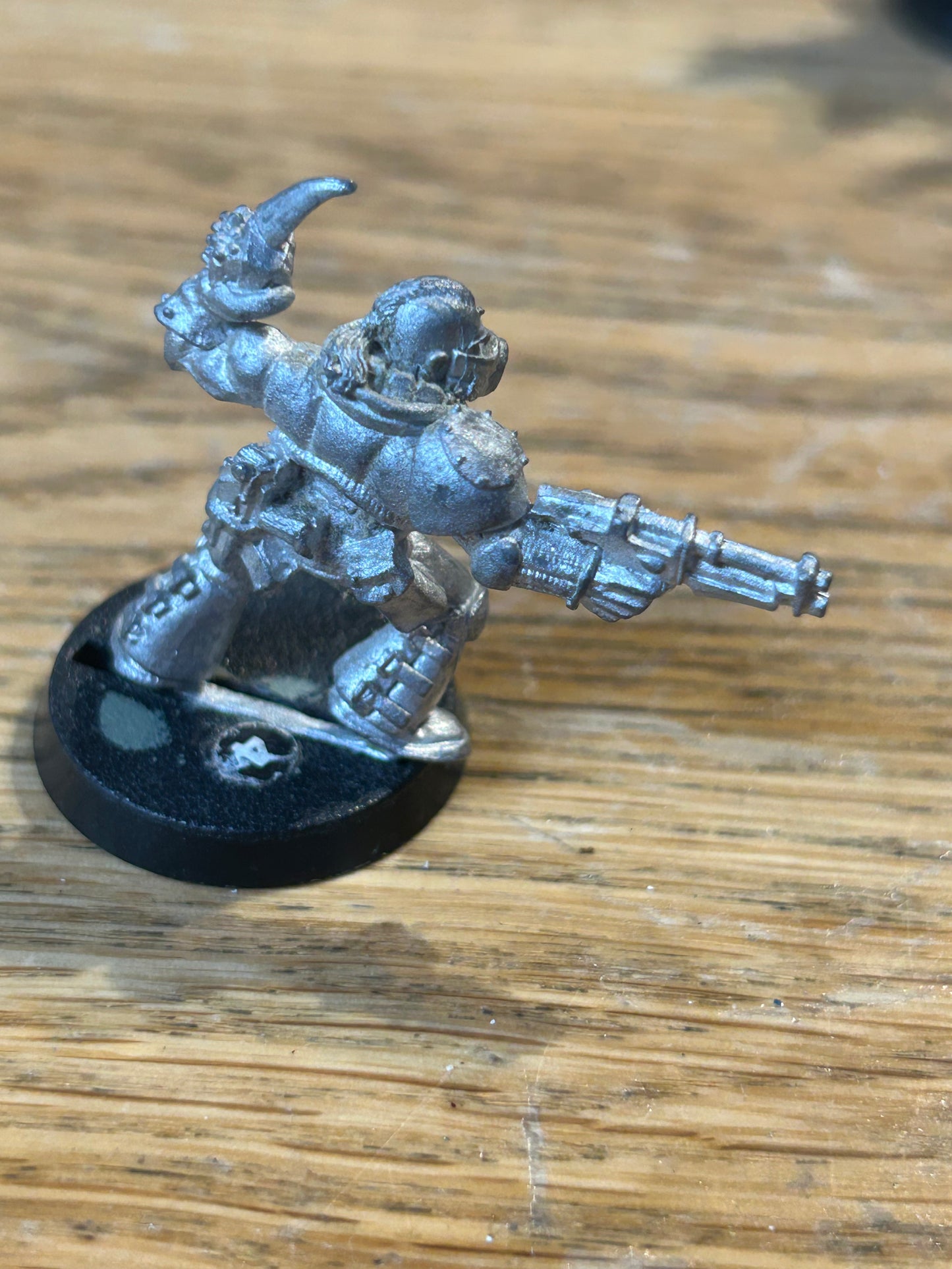 Warhammer 40k Rogue Trader space marine scout with las gun and punch dagger