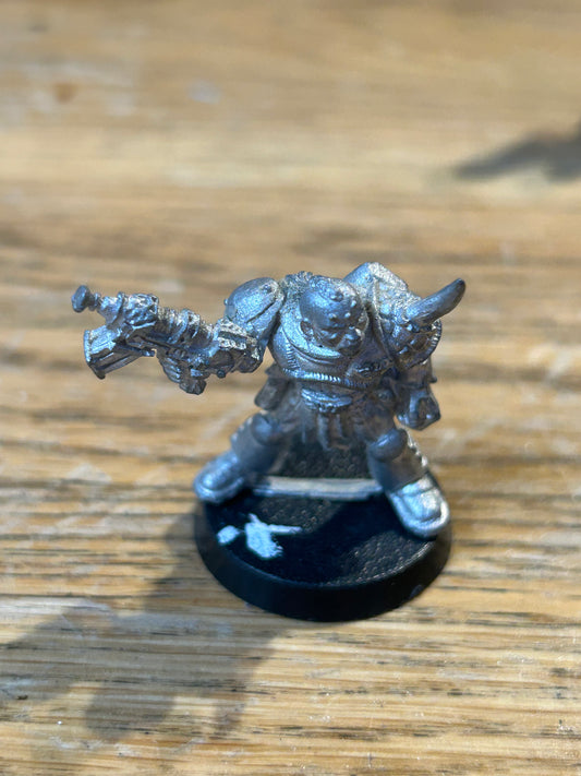 Vintage Space Marine Scout 'Bolter & Horned Shoulder Pad' Rogue Trader Metal