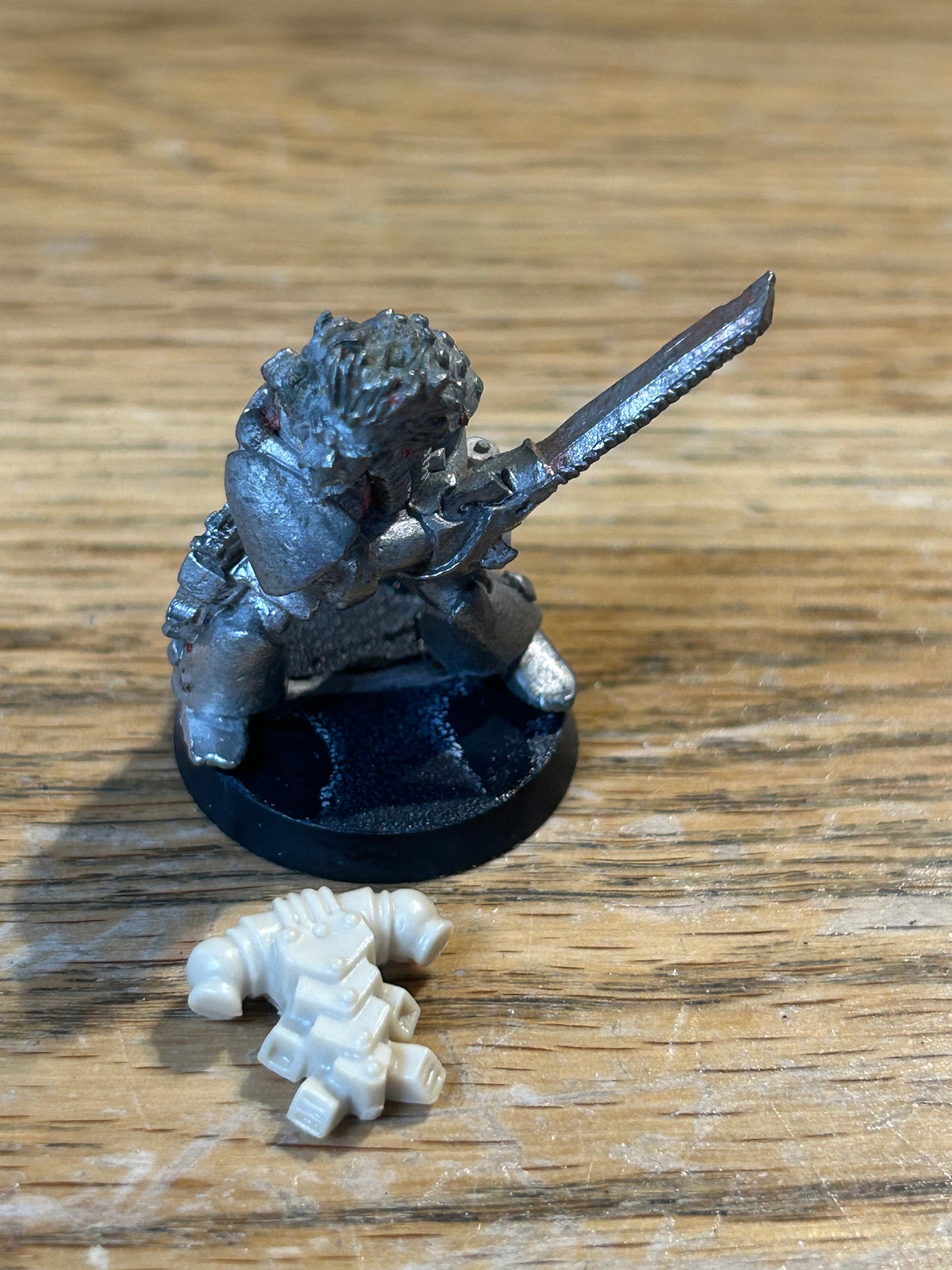 Citadel 40k RT01 Space Marine Rogue Trader Metal - Captain Huron Grimm (has been stripped)