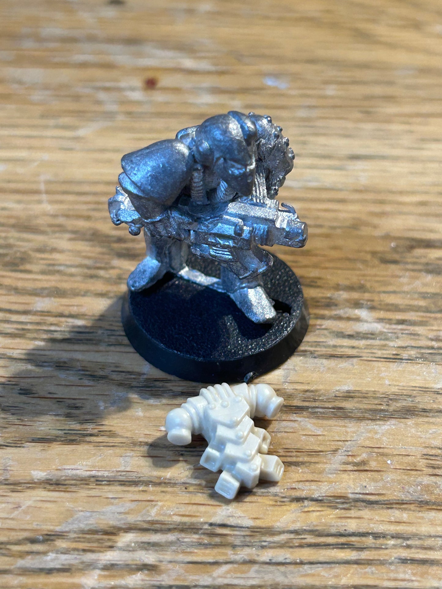 Rogue Trader Warhammer 40k Metal RT01 Space Marines Battle Brother Longun (has been stripped)
