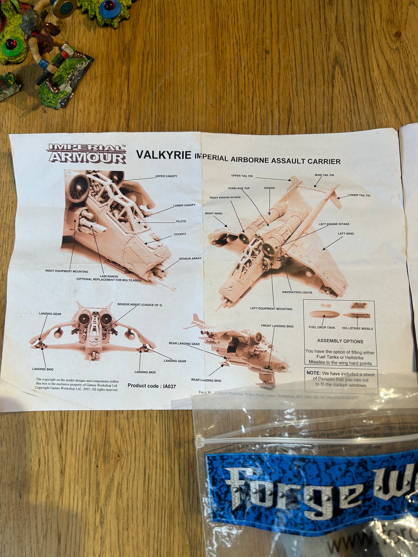 Forgeworld Valkyrie airborne assault carrier and gunners