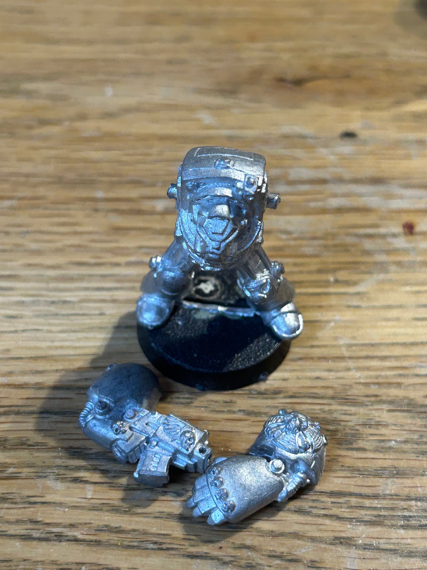 Games Workshop Warhammer 40K Metal Terminator stormbolter and power fist