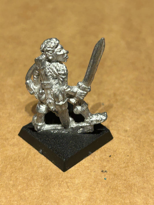 Citadel Warhammer 80s C08 High Elf Elves orc slayer