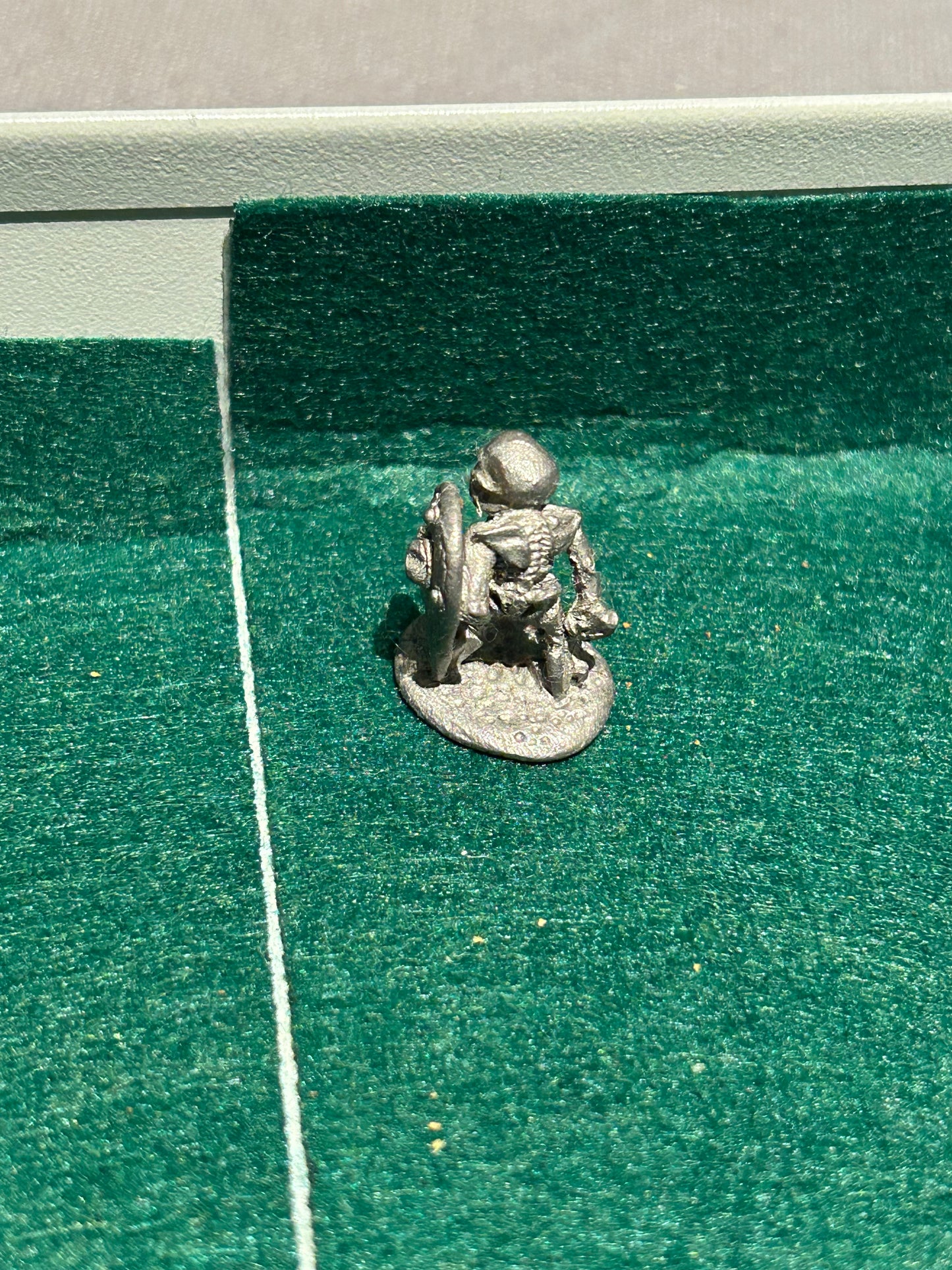 Warhammer fantasy tribes FTS11  dwarf skeleton