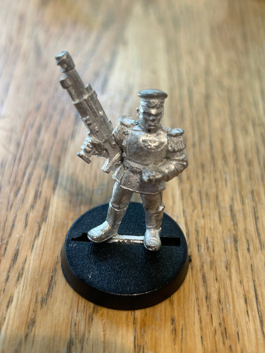 Games Workshop Warhammer 40k Mordian Iron Guard mortar crewman