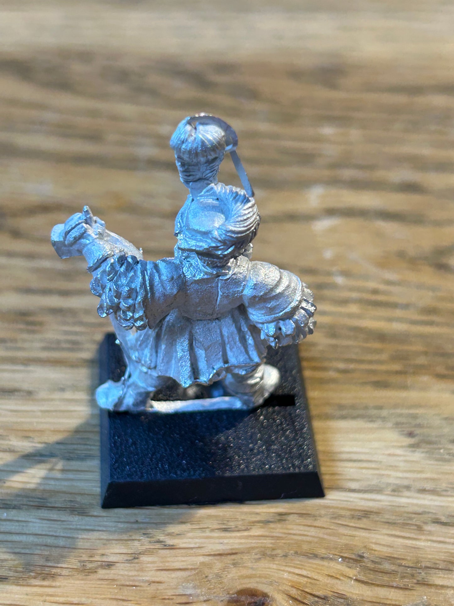 CITADEL WARHAMMER OOP EMPIRE CAPTAIN HERO  with hammer Oldhammer metal