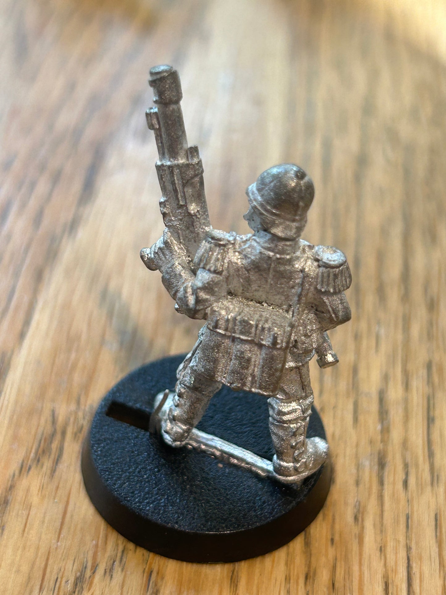 Praetorian missile loader guardsman with lasgun imperial guard warhammer 40k